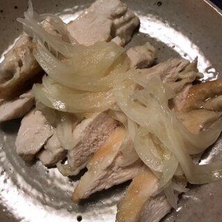 しっとり鶏むね肉の玉ねぎマリネがけ